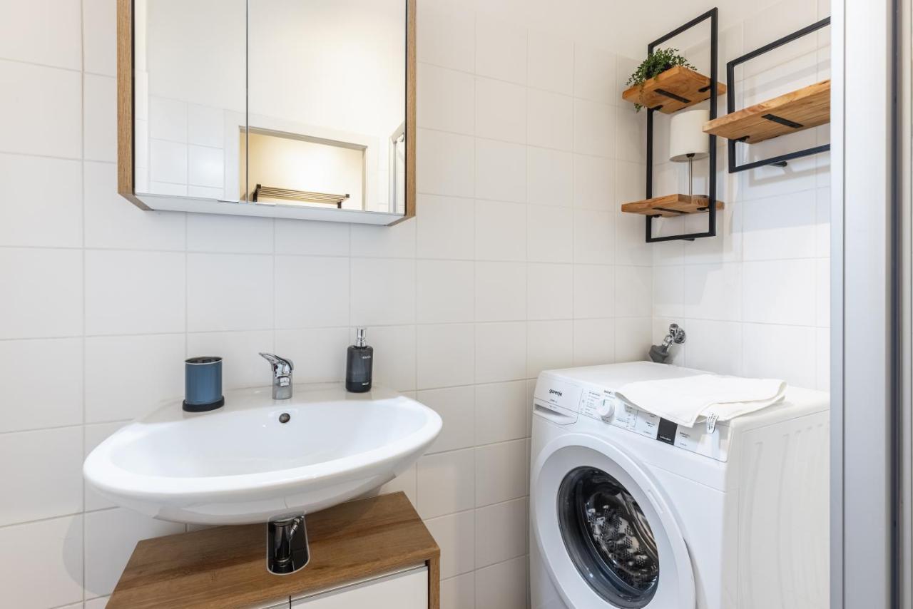 Cozy Studio Apartment Located In Vienna'S Vibrant City Center Экстерьер фото