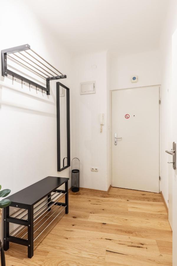 Cozy Studio Apartment Located In Vienna'S Vibrant City Center Экстерьер фото